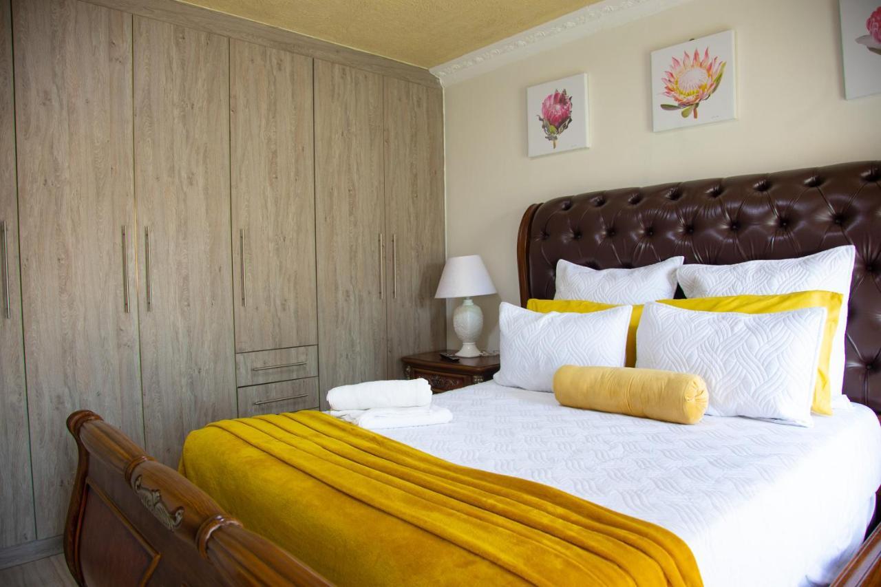 Angelocean Guest House Witbank Eksteriør billede