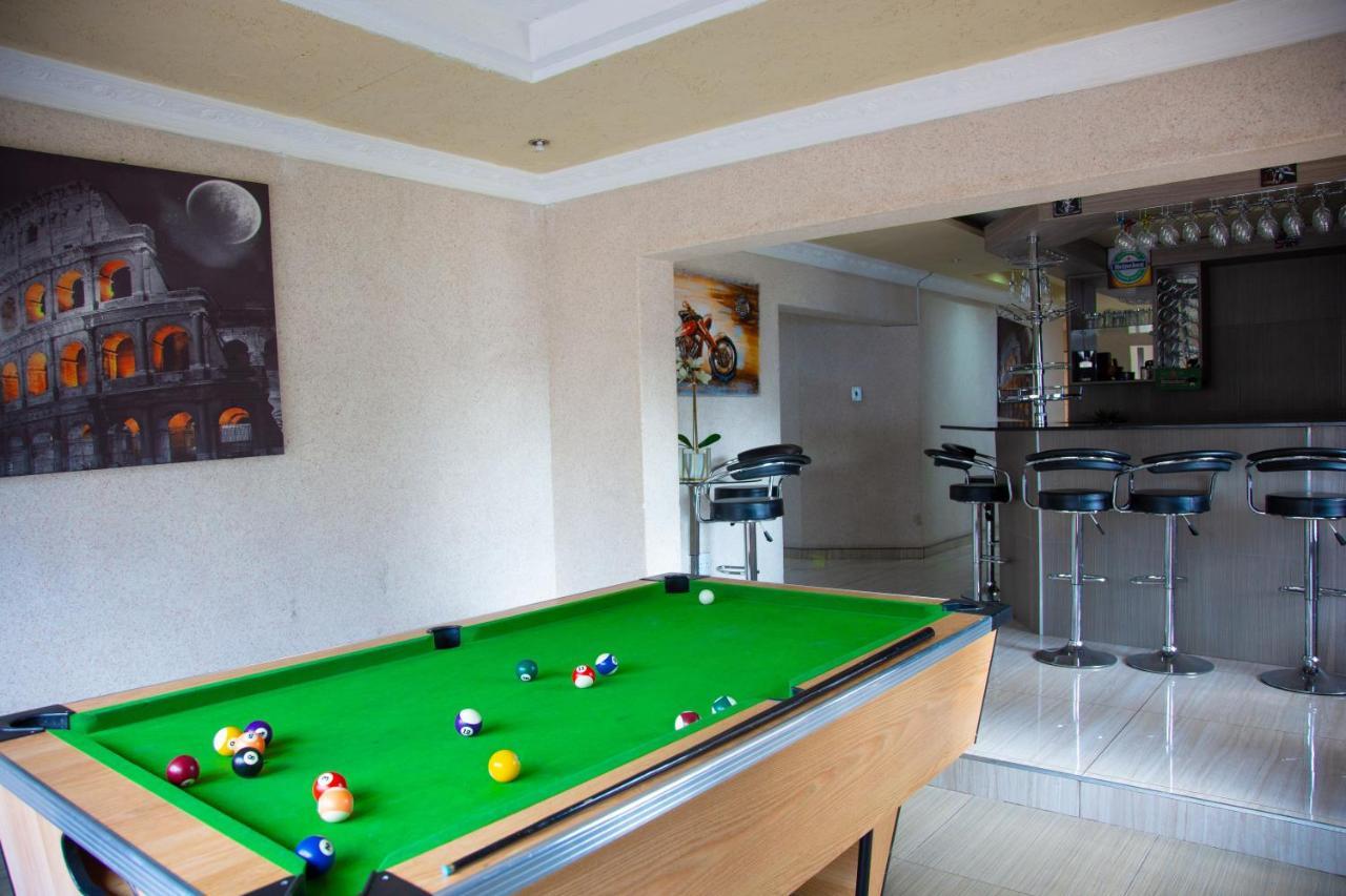 Angelocean Guest House Witbank Eksteriør billede