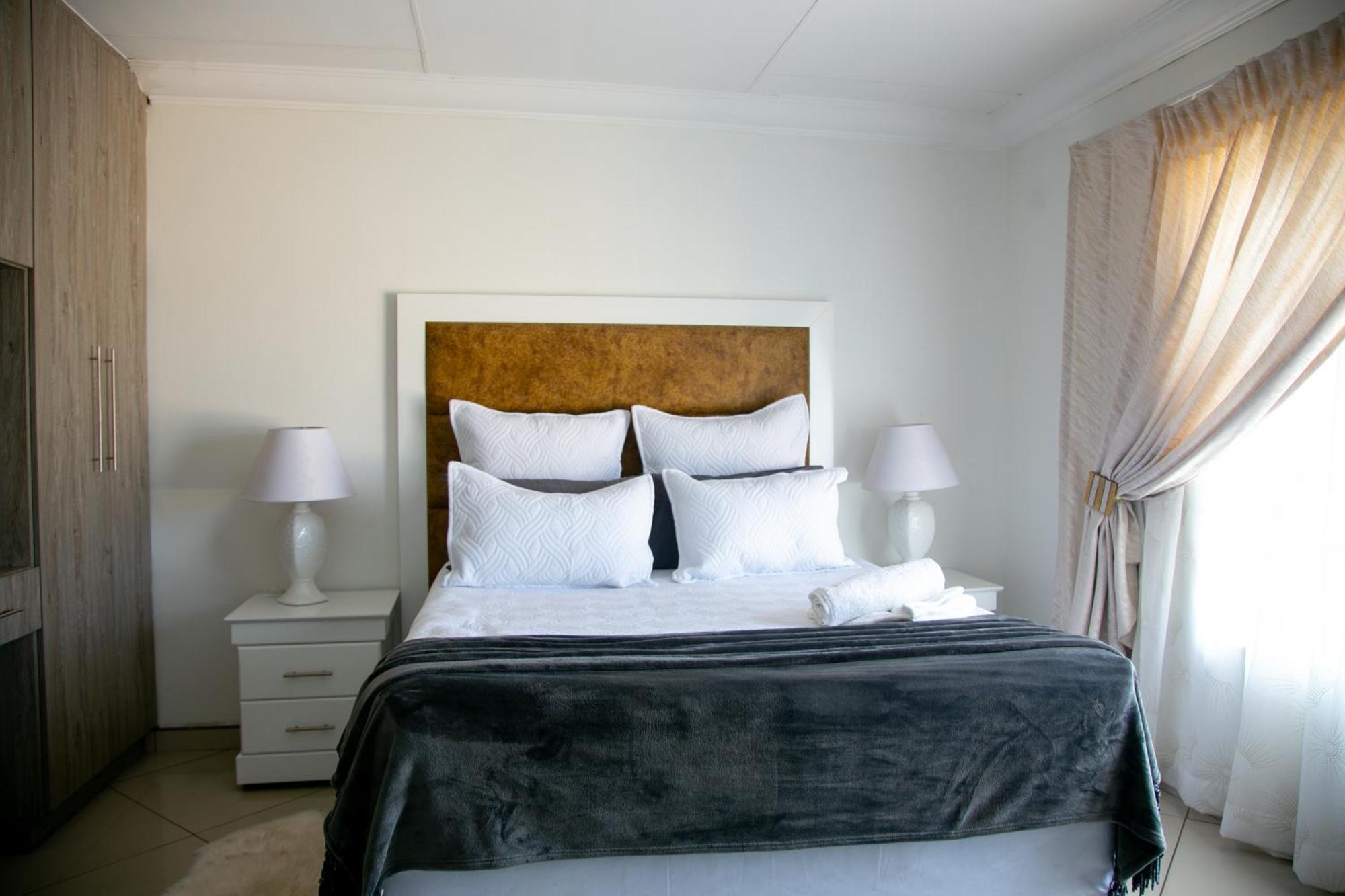 Angelocean Guest House Witbank Eksteriør billede
