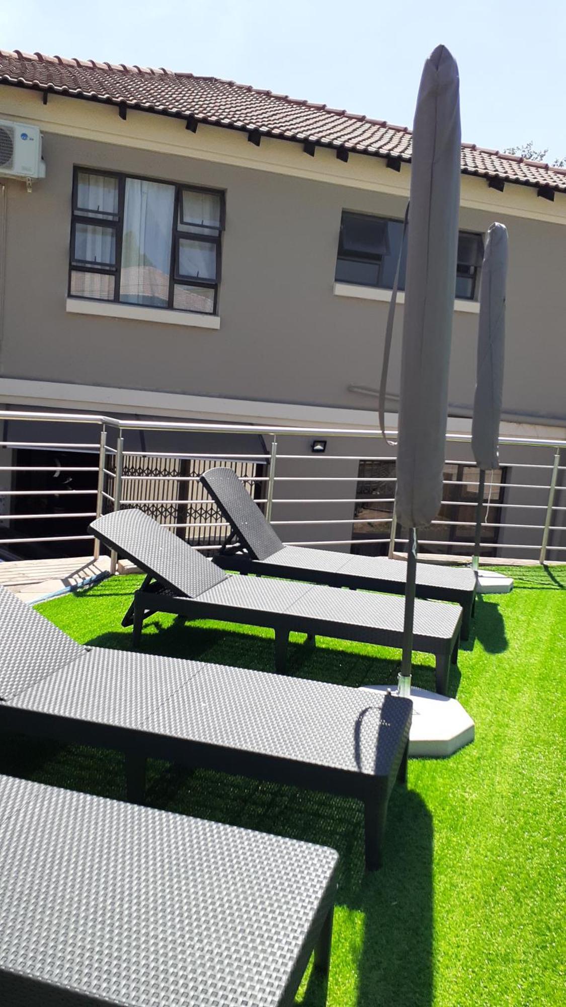 Angelocean Guest House Witbank Eksteriør billede